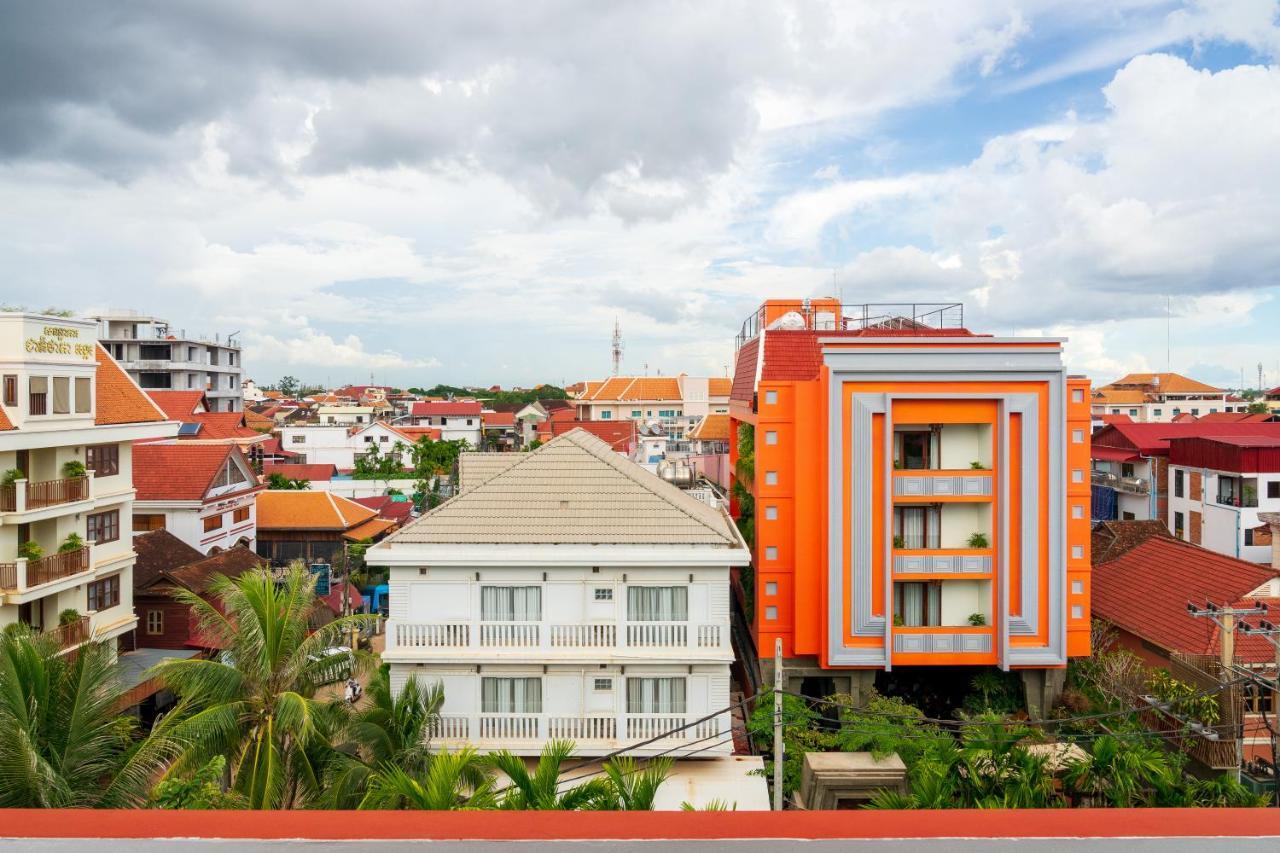 Golden Temple Residence Siem Reap Eksteriør billede Phnom Penh skyline